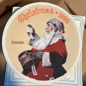 New Condition Norman Rockwell plate A DRUM FOR TOMMY.